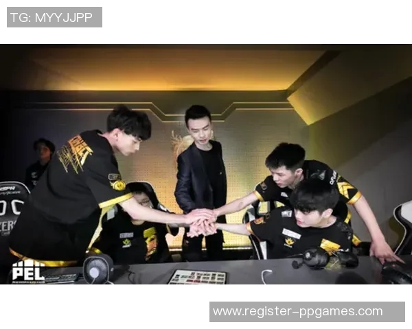 和平精英赛事分析聚焦FPX战队近期状态与表现提升策略